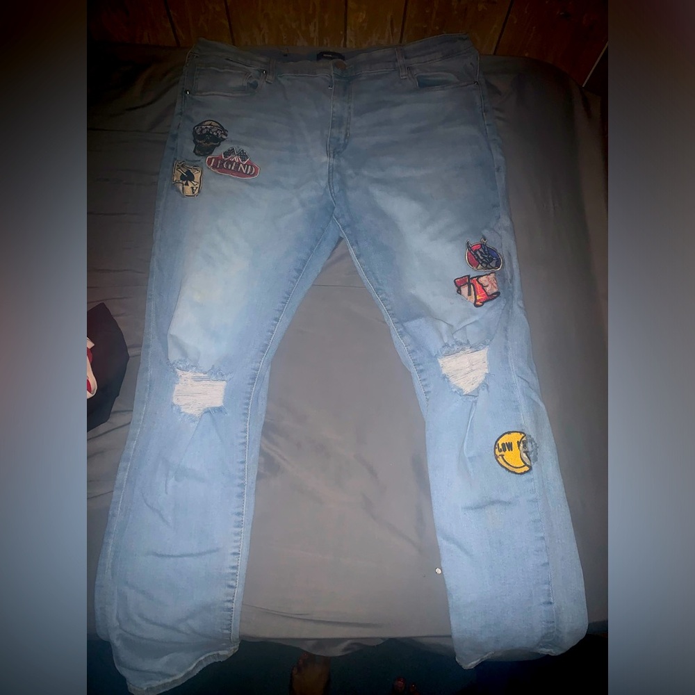 FASHION NOVA Decorative Patch Design Jeans